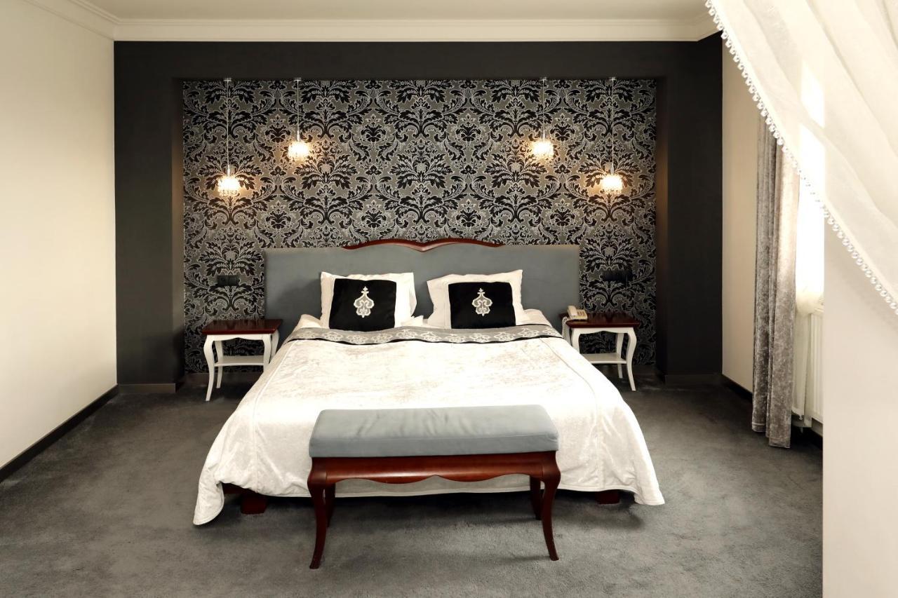 Bialy Dom Henlex Hotel Restauracja Poznan Dış mekan fotoğraf