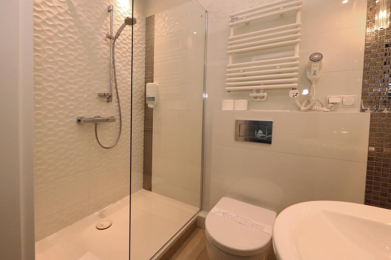 Bialy Dom Henlex Hotel Restauracja Poznan Dış mekan fotoğraf