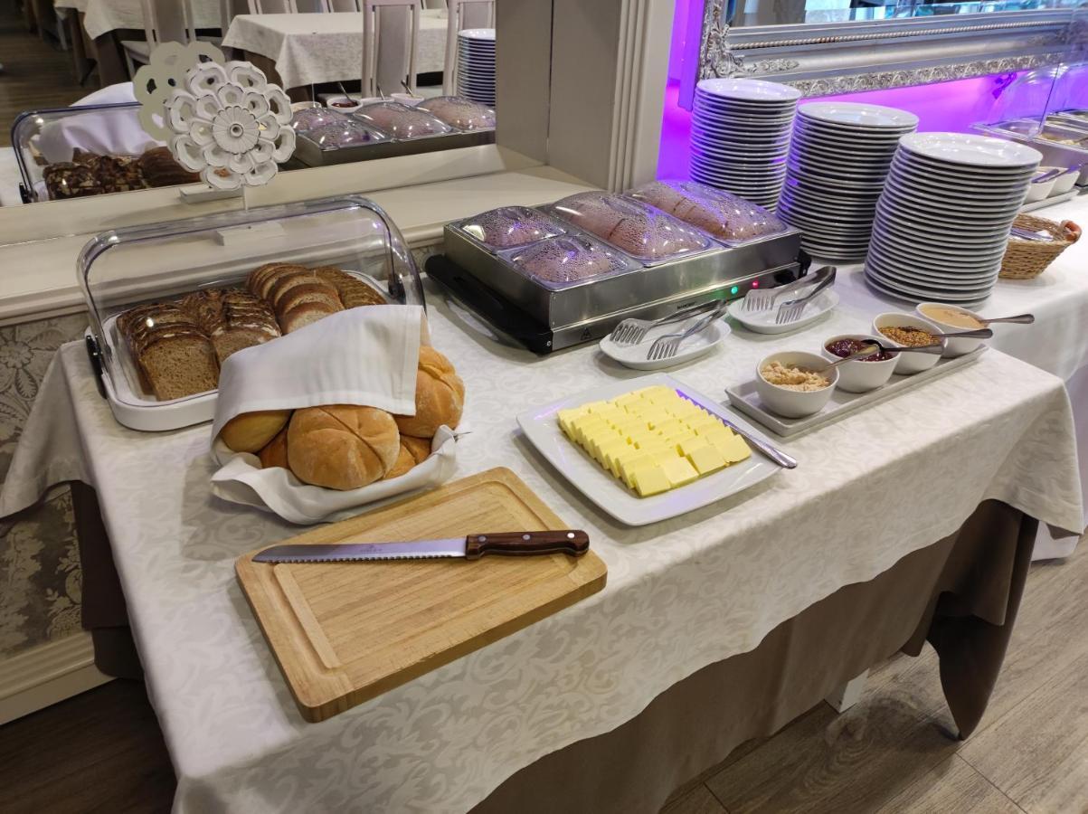 Bialy Dom Henlex Hotel Restauracja Poznan Dış mekan fotoğraf