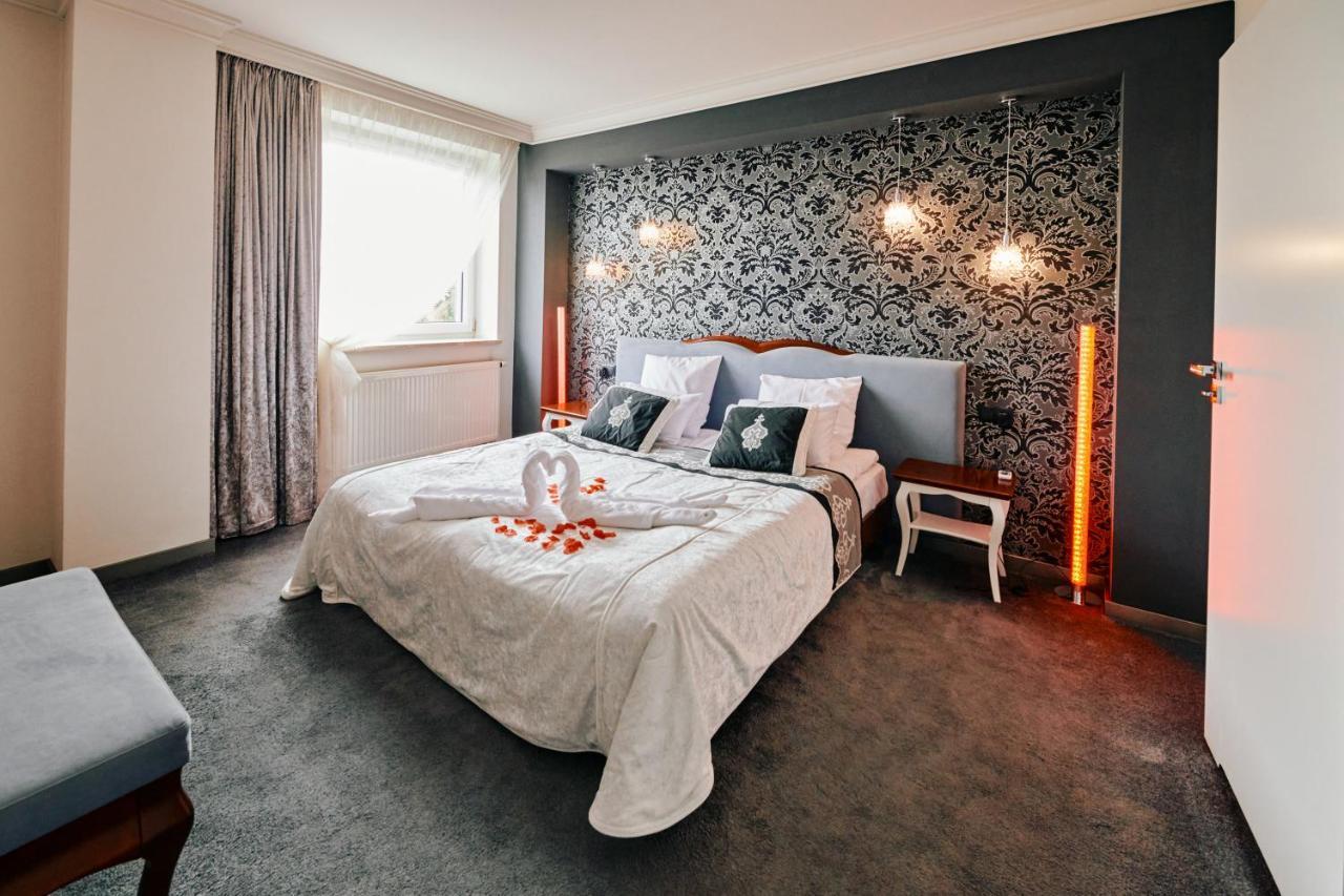 Bialy Dom Henlex Hotel Restauracja Poznan Dış mekan fotoğraf