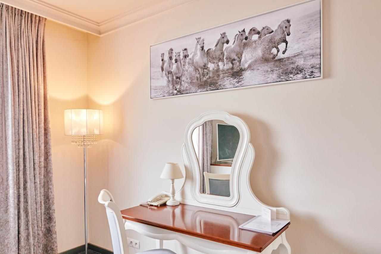 Bialy Dom Henlex Hotel Restauracja Poznan Dış mekan fotoğraf