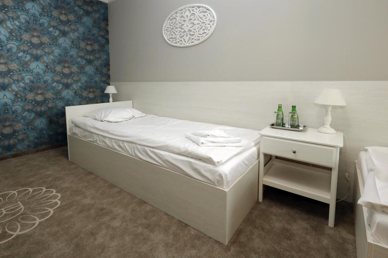 Bialy Dom Henlex Hotel Restauracja Poznan Dış mekan fotoğraf